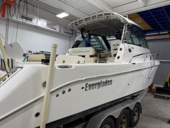 SOLD!! - Everglades 320EX