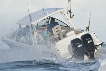 2014 Boston Whaler 270 Vantage