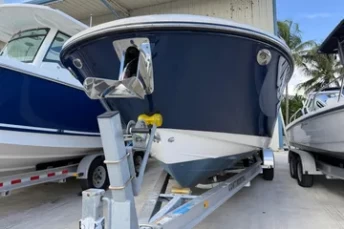 2025 Sea Ray SDX 270 Outboard