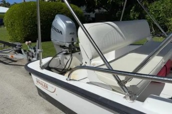2002 Boston Whaler 130 Sport