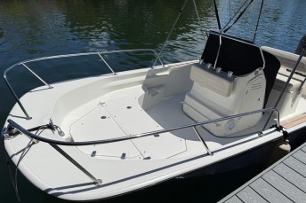 2018 Boston Whaler 170 Montauk