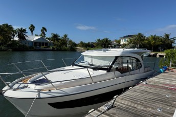 2021 Beneteau Antares 11