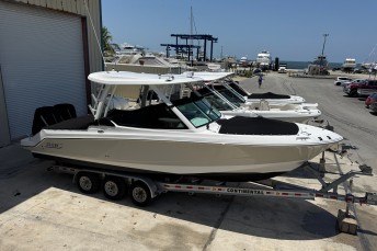 2020 Boston Whaler 280 Vantage