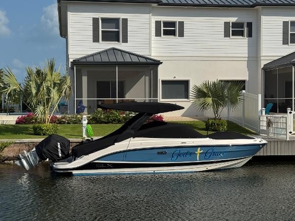 SOD!! - 2023 Sea Ray SLX 260 Outboard