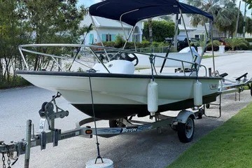 2002 Boston Whaler 130 Sport