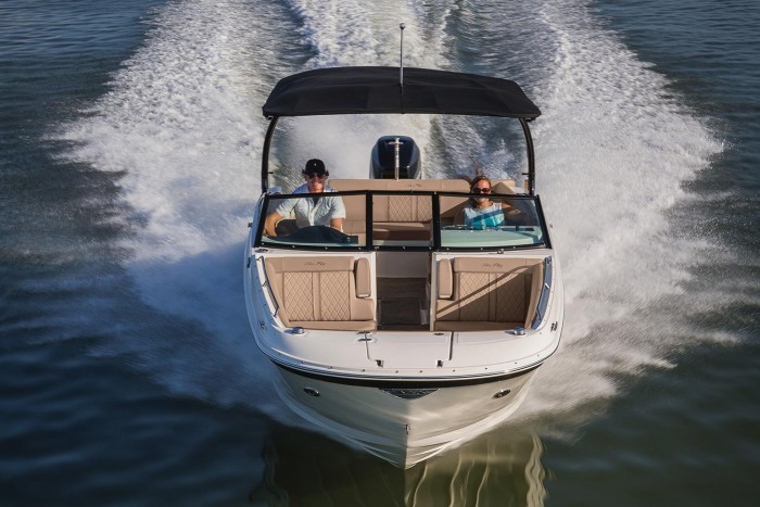 2018 Sea Ray SDX 270 Outboard