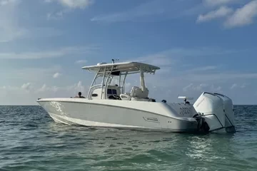 2005 Boston Whaler 320 Outrage