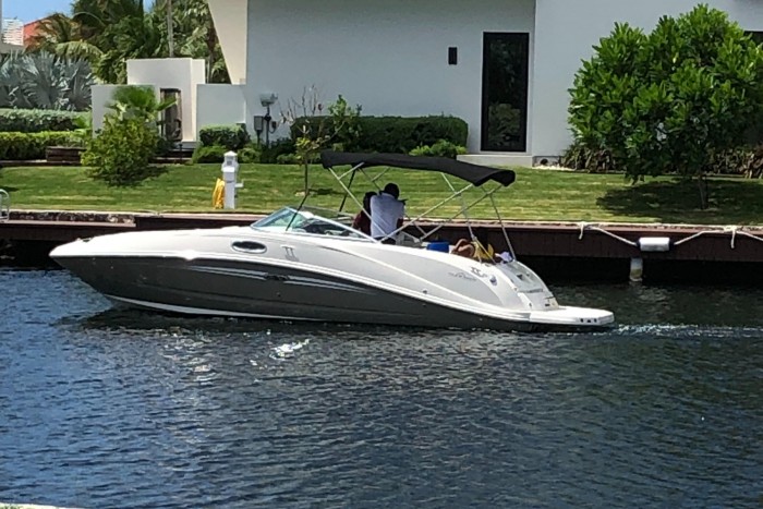 2007 Sea Ray 270 Sundeck